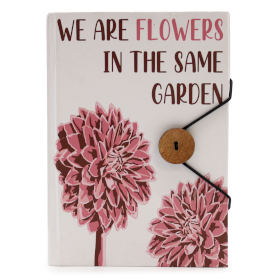 Caderno pequeno com alça - Flores no mesmo jardim
