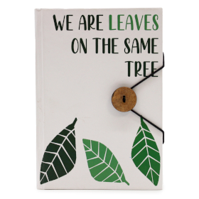 Caderno pequeno com alça - Folhas na mesma árvore