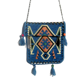 Bolso kilim azul celeste