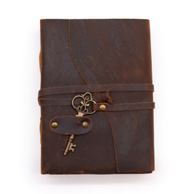 Caderno de Couro Escuro com Chave - 200 Páginas com Bordas Decalcadas - 13x18cm