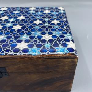 Fornecedor de caixas em madeira e esmalte em cerâmica