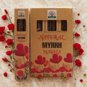 Mistura tradicional indiana de flores e especiarias para relaxamento
