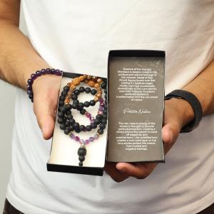 Colares com gemas naturais e charms